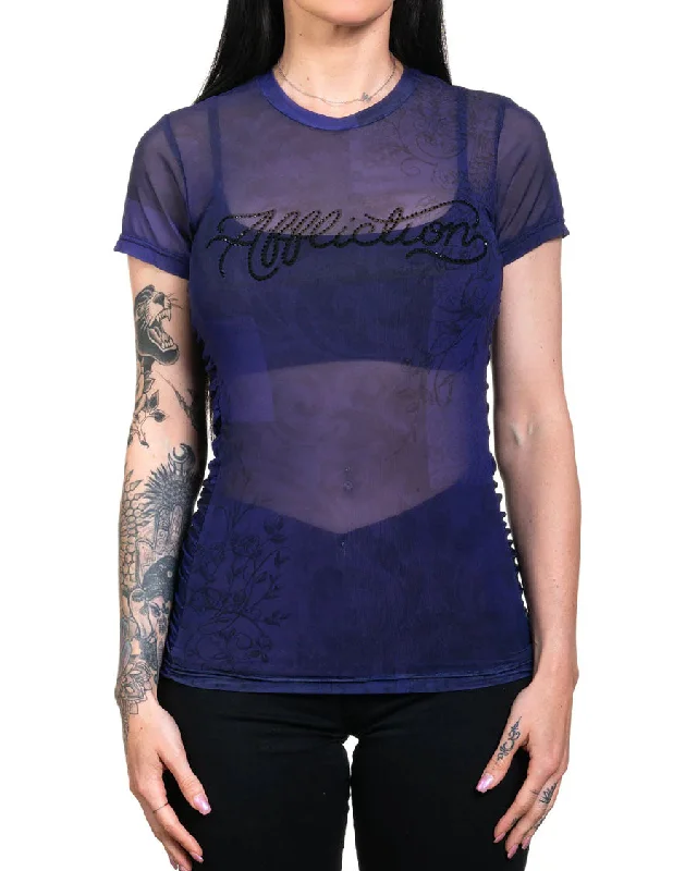 Women's Izzy Crew T-Shirt Modern Contemporary Chic