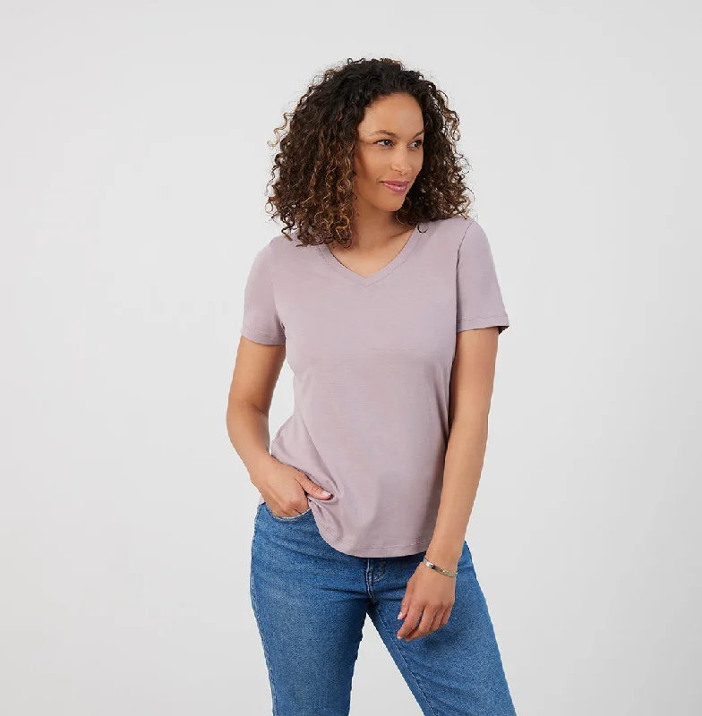 Threshold V-Neck T-Shirt Standard Fit - Misty Mauve Front Pockets Side Pockets Patch Pockets