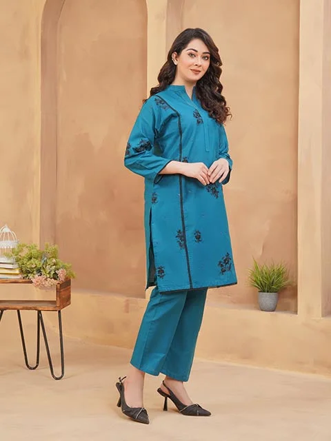 Teal Blossom Embroidered Dress Crew Neckline Casual