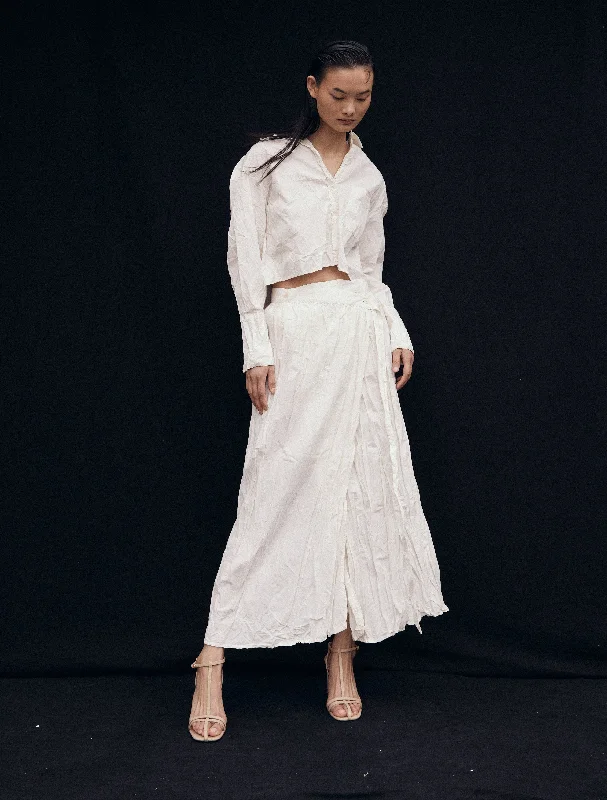 Anemone Skirt in Whisper White button skirt front