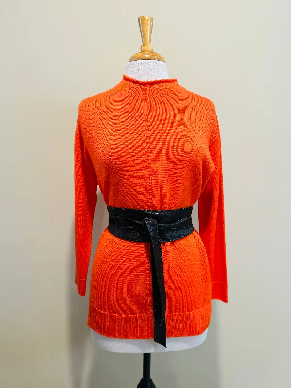 Magnolia sweater Zippered Buttoned Snapped