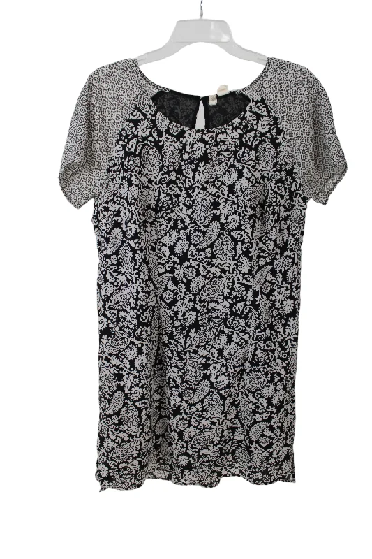 Japna Black Shift Dress | M Turtleneck Neckline Stylish