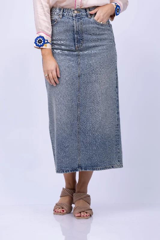 The Great The Column Skirt in Monterey Wash denim skirt fashionable
