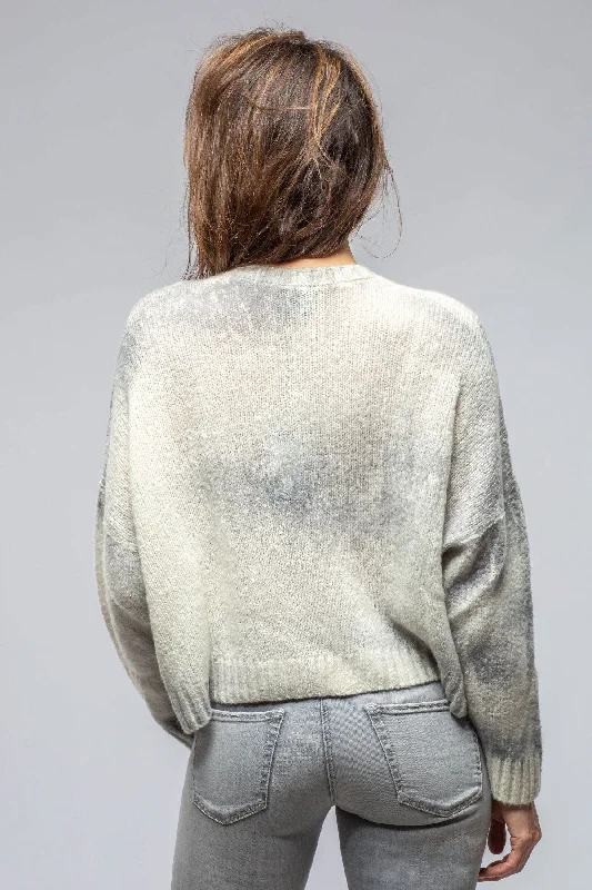 Diana Cropped V-Neck Shaded Sweater In Ice