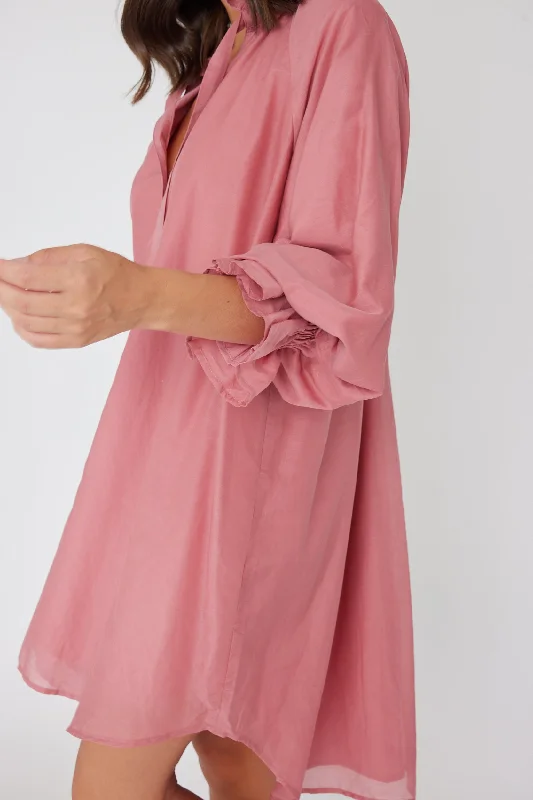 LYCIUM Dress Dusty Pink