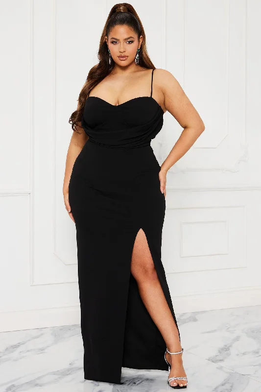 Exclusive Invite Maxi Dress - Black