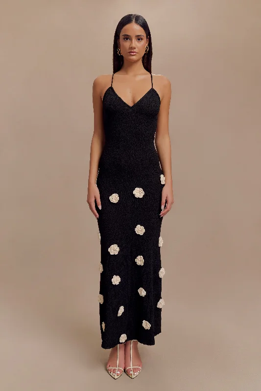 Suki Knit Maxi Dress With Flowers - Black And White