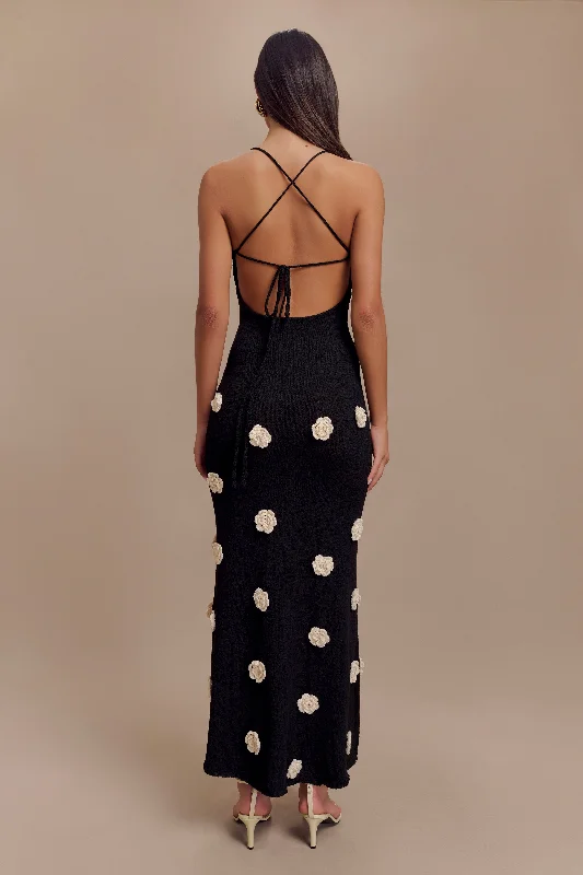 Suki Knit Maxi Dress With Flowers - Black And White