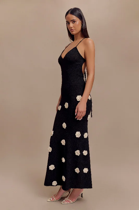 Suki Knit Maxi Dress With Flowers - Black And White